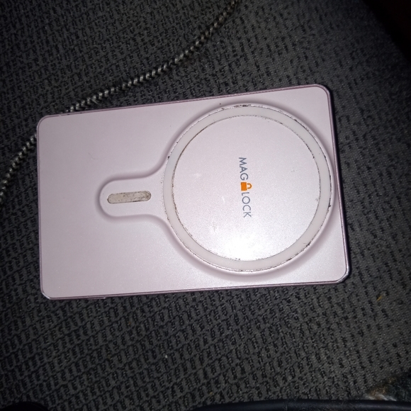 My charge power lock cordless chargeable power bank - Picture 2 of 2